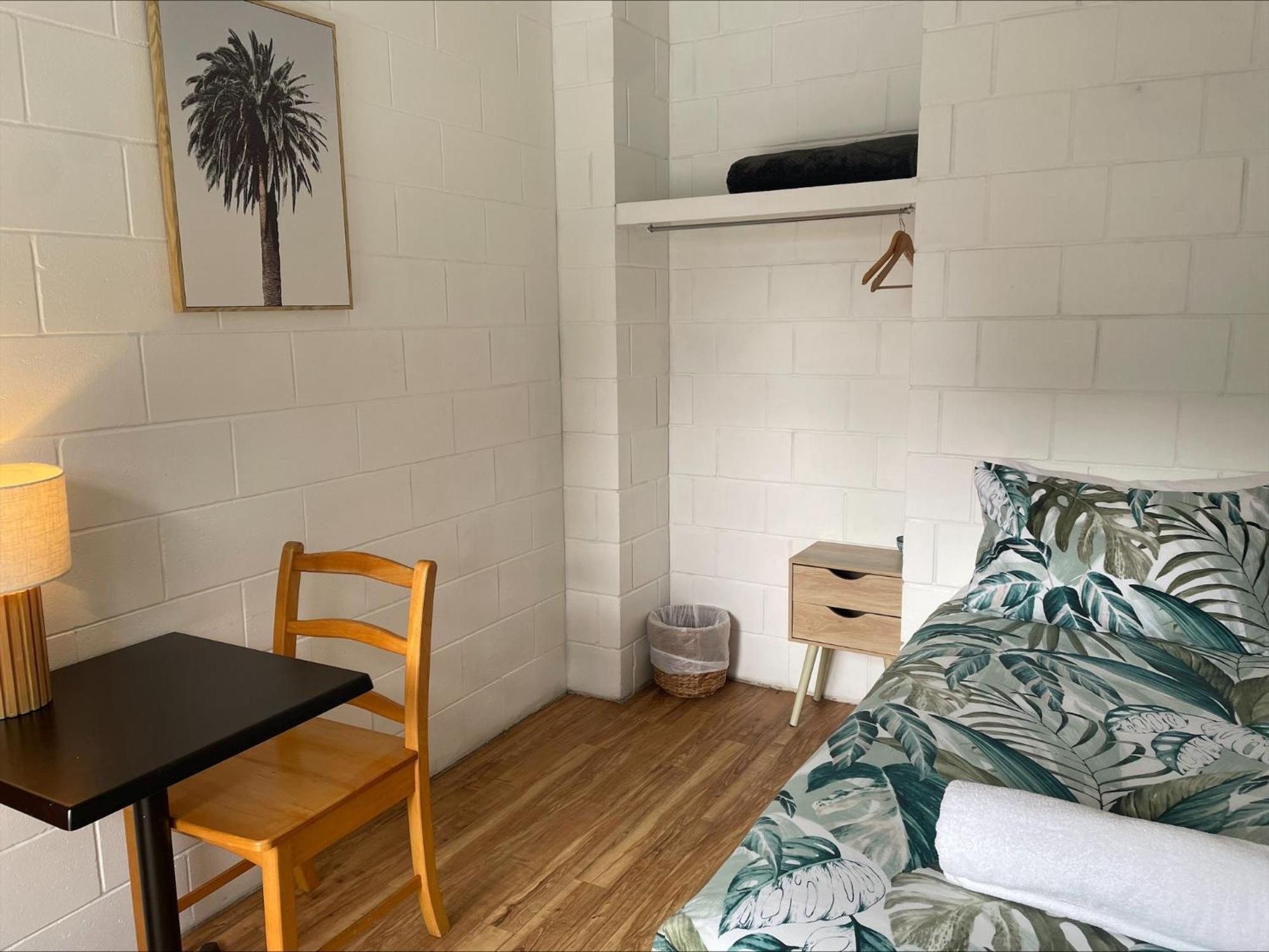 Coolangatta YHA Backpackers Vandrarhem Guldkusten Exteriör bild
